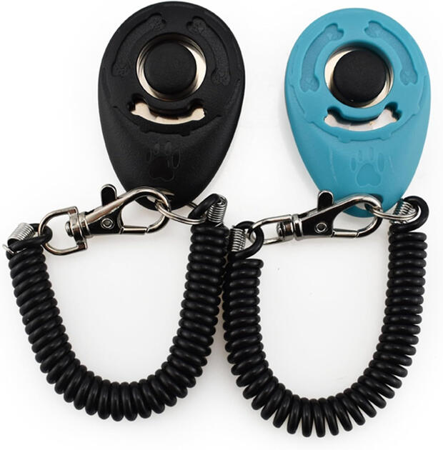 2-pc clicker for force-free training